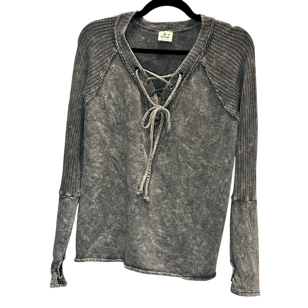 Blue Buttercup – Grey Acid Wash Long Sleeve – S